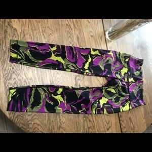 High waisted cameo LuluLemon leggings